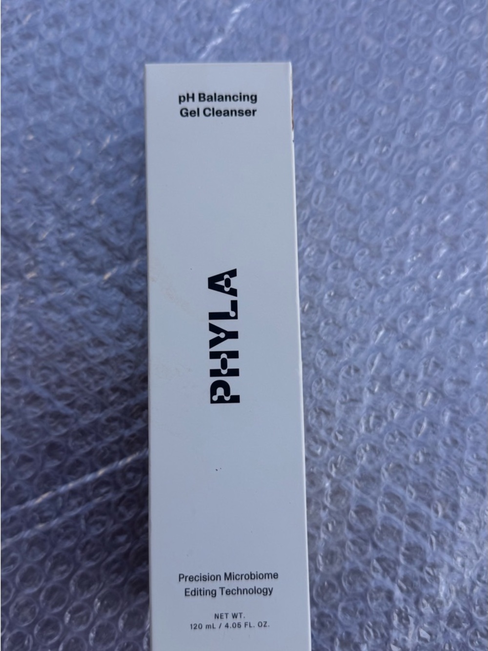 pH Balancing Gel Cleanser — White